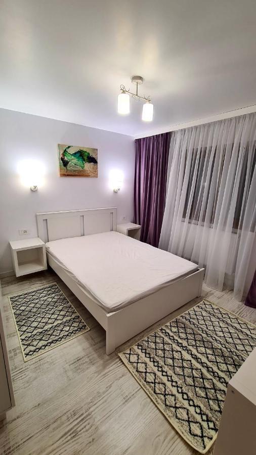 Ferienwohnung La Fluturi Apartament Suceava Exterior foto