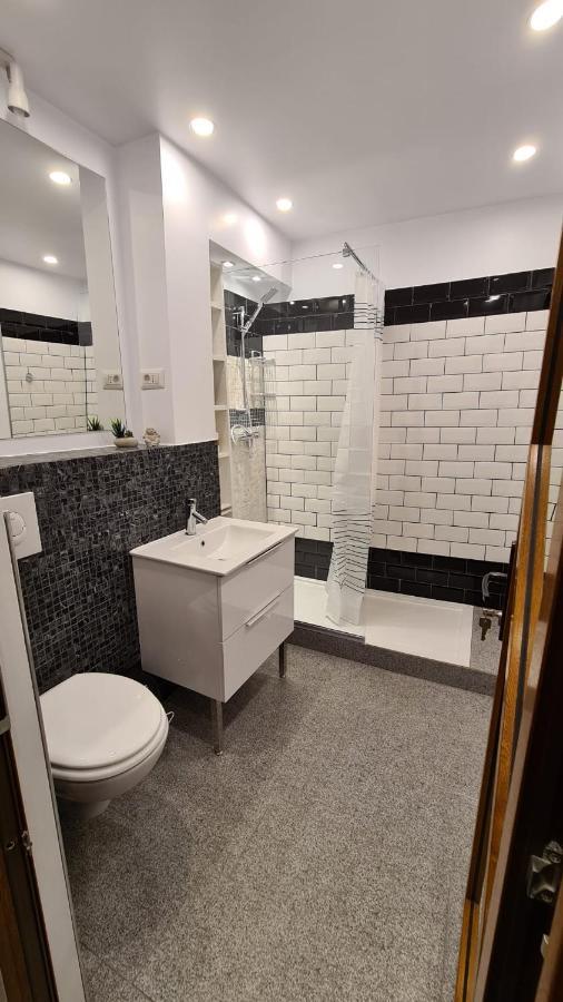 Ferienwohnung La Fluturi Apartament Suceava Exterior foto