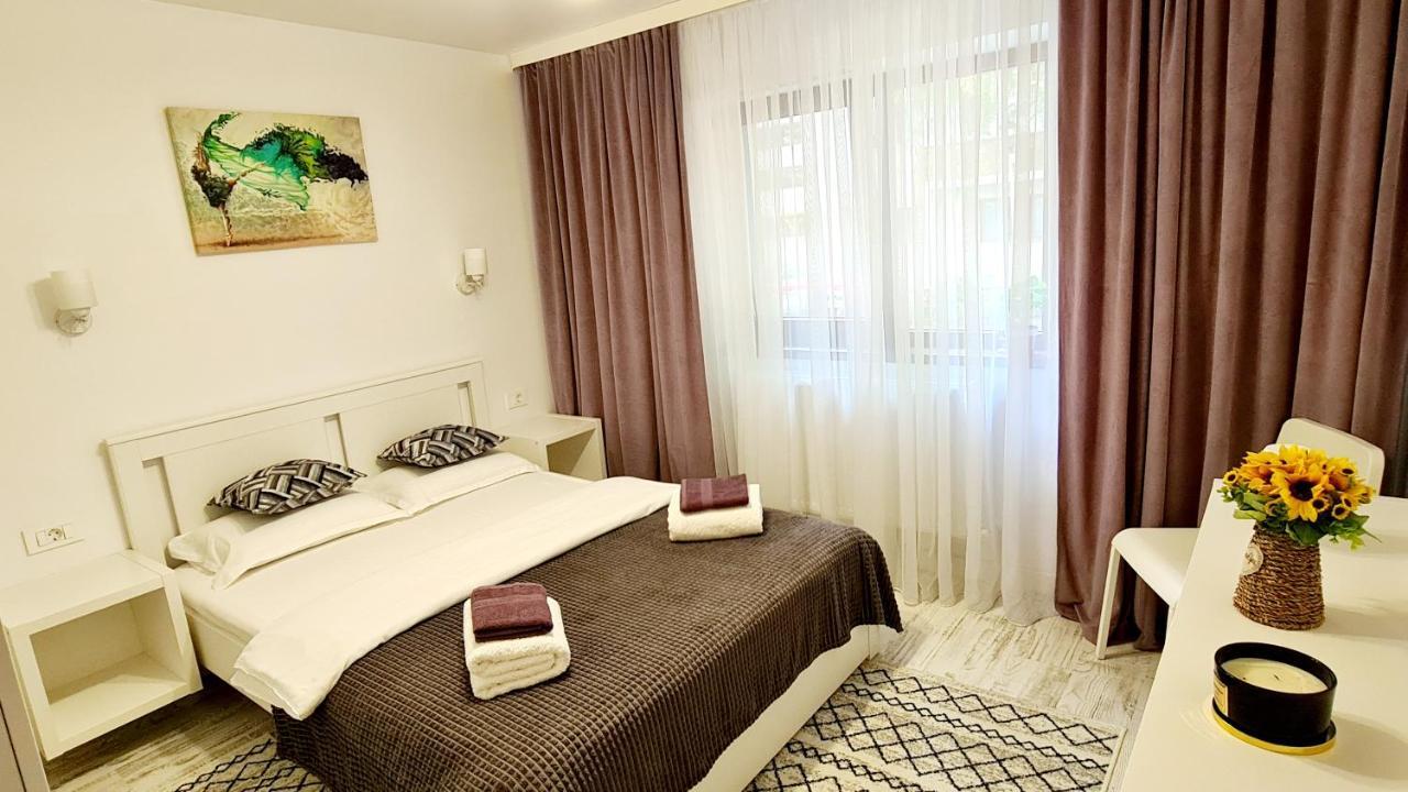 Ferienwohnung La Fluturi Apartament Suceava Exterior foto